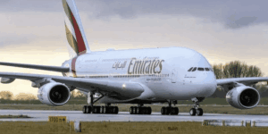 Airbus A380 Emirates Mendarat Perdana di Soetta, Bawa Sekitar 600 Penumpang